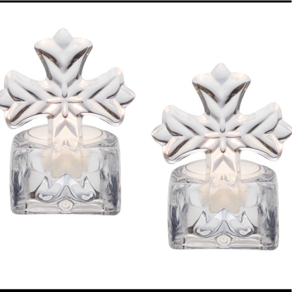 🏠• Mikasa Cross Candle Holders New* - Picture 4 of 6